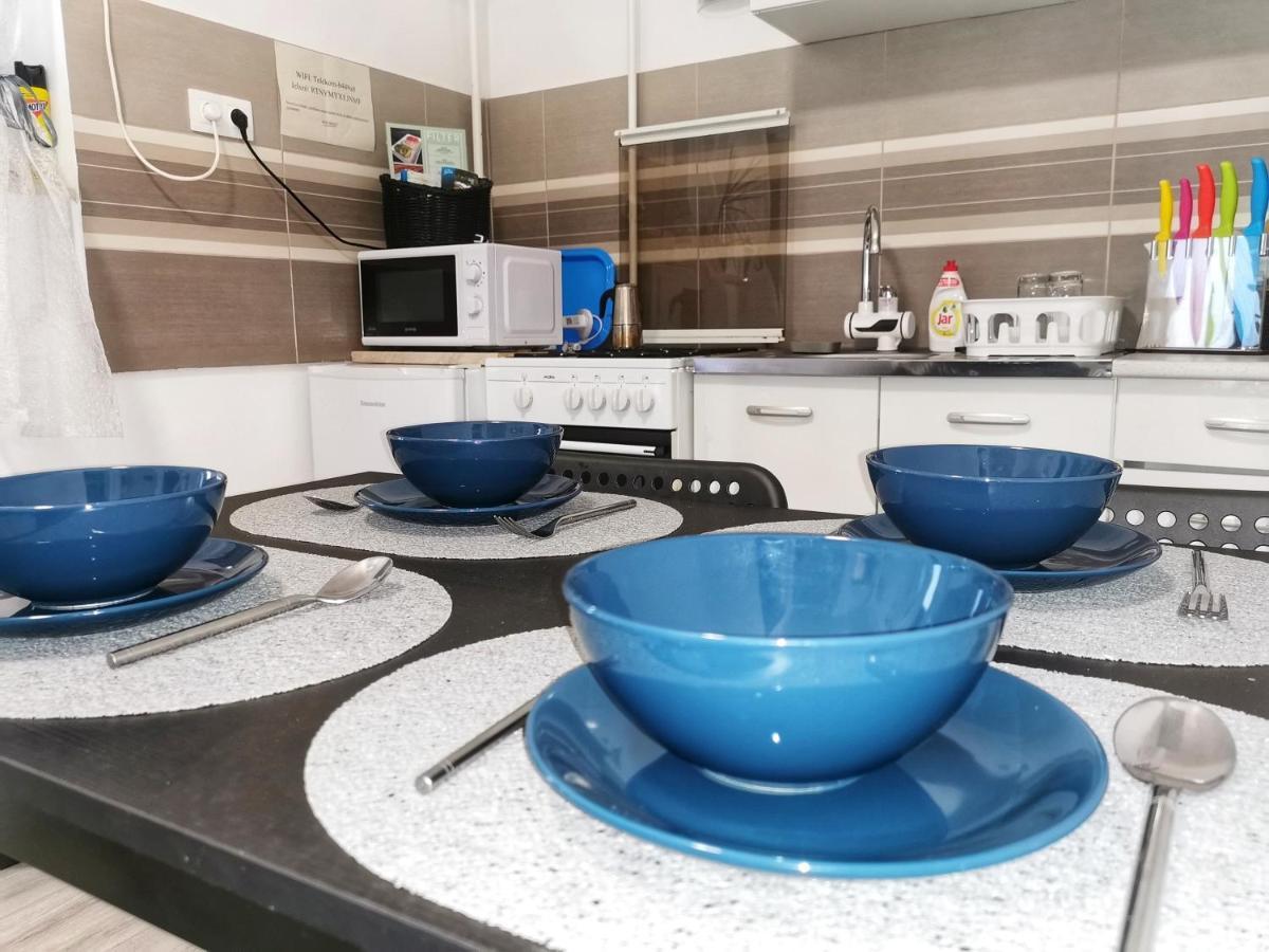 A-b Apartment Gyula